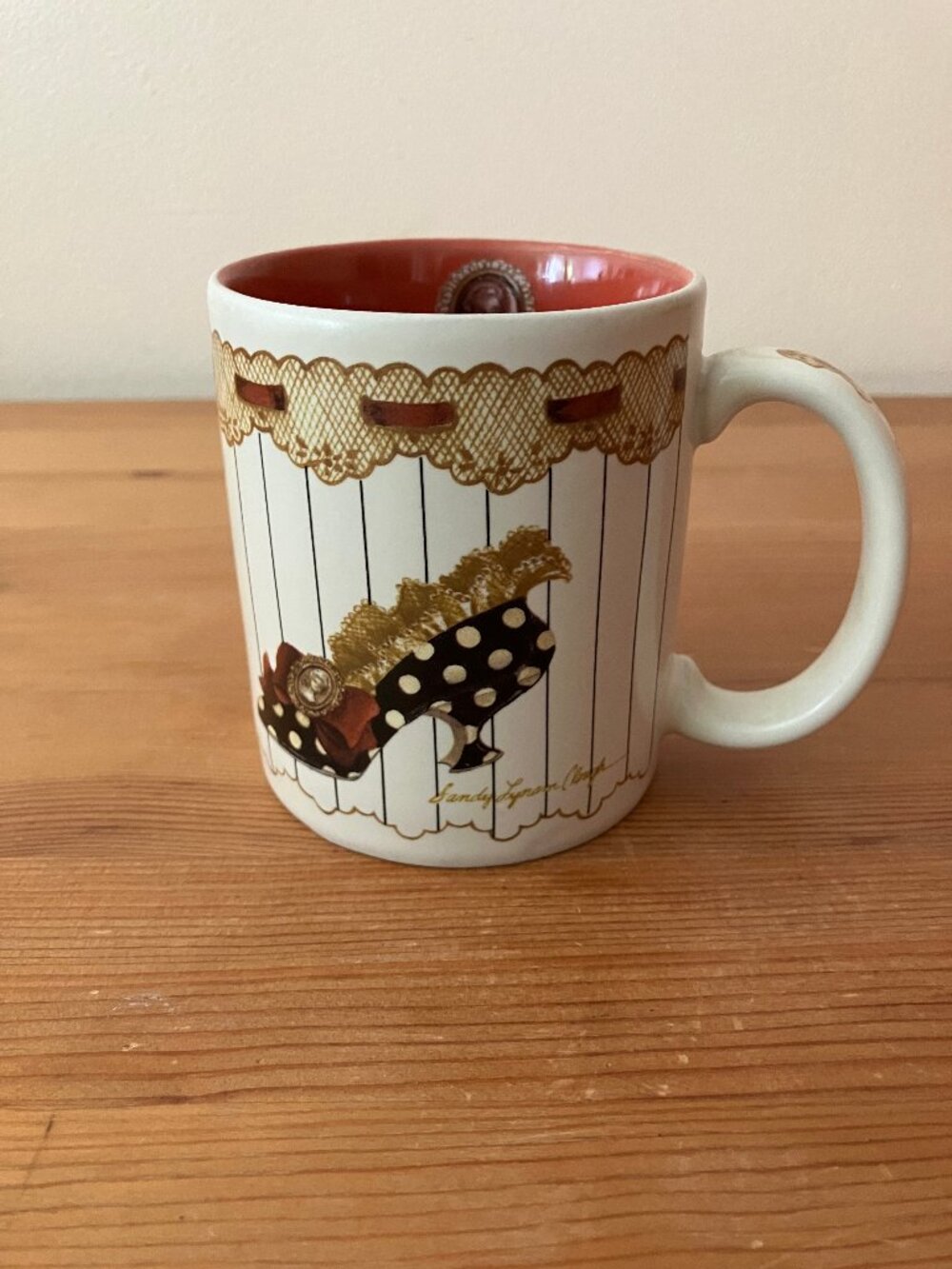 VTG 1999 Sandy's Clothet Claudette 10 oz. Coffee Mug Cup White Hat Shoe New